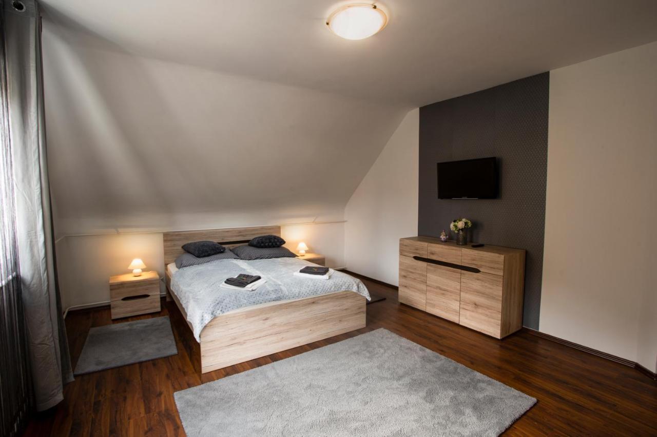 Szitakoeto Apartman Eger Exterior foto